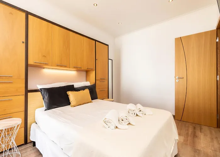 Akisol Juno アパート タヴィラ